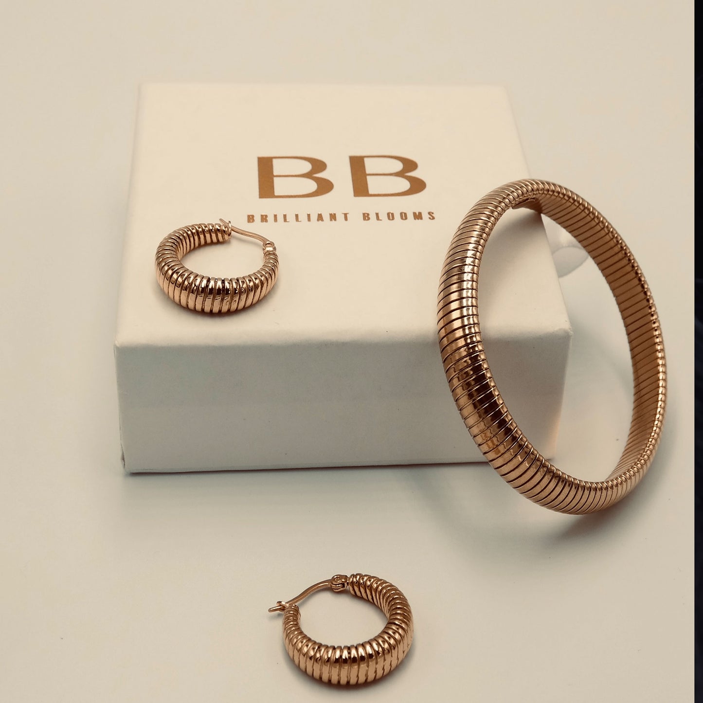 Amelia Vintage Bangle - Waterproof/Tarnish Proof