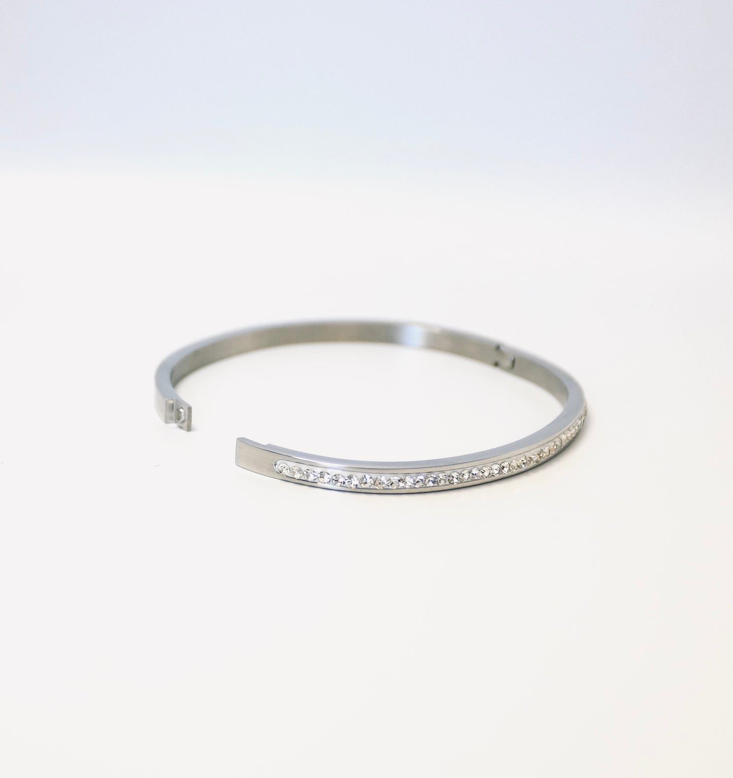 Stackable bangle with small cubic zirconia - Water and Tarnish Proof - Silver