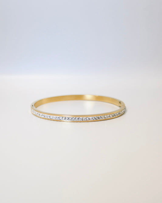 Stackable bangle with small cubic zirconia - Water and tarnish proof! - Gold