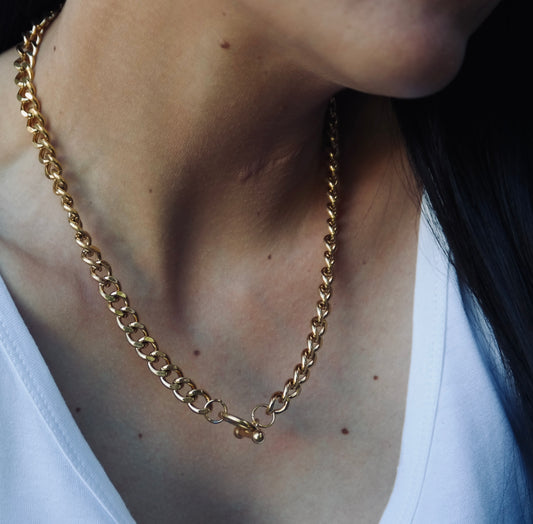 Chunky Toggle Clasp Necklace