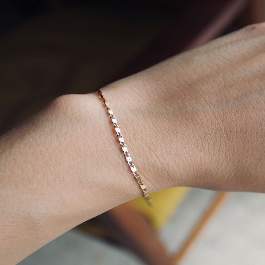 Dainty Bracelet - Water/Tarnish Resistant