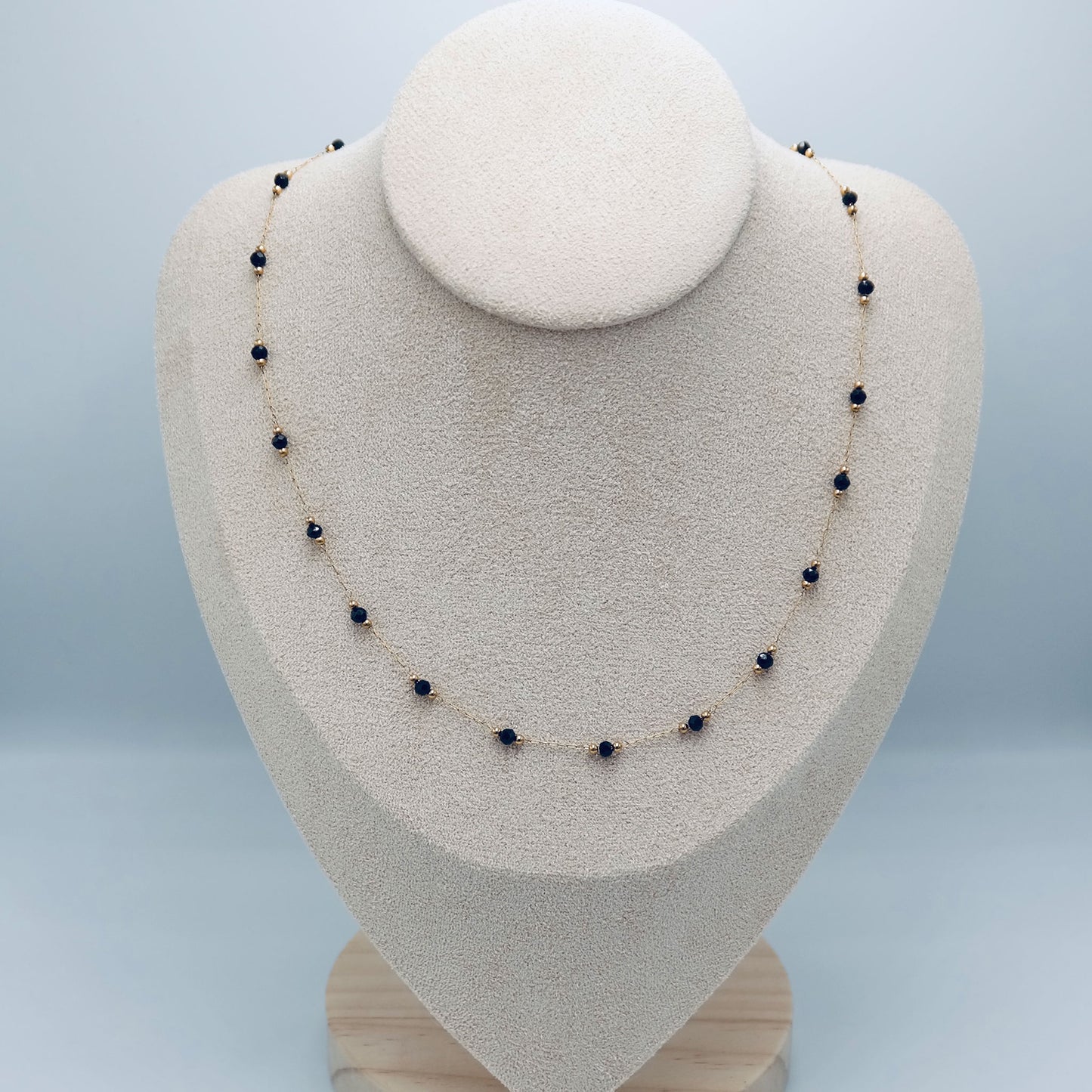 Minimalistic Natural Black Beaded Perfume Chain